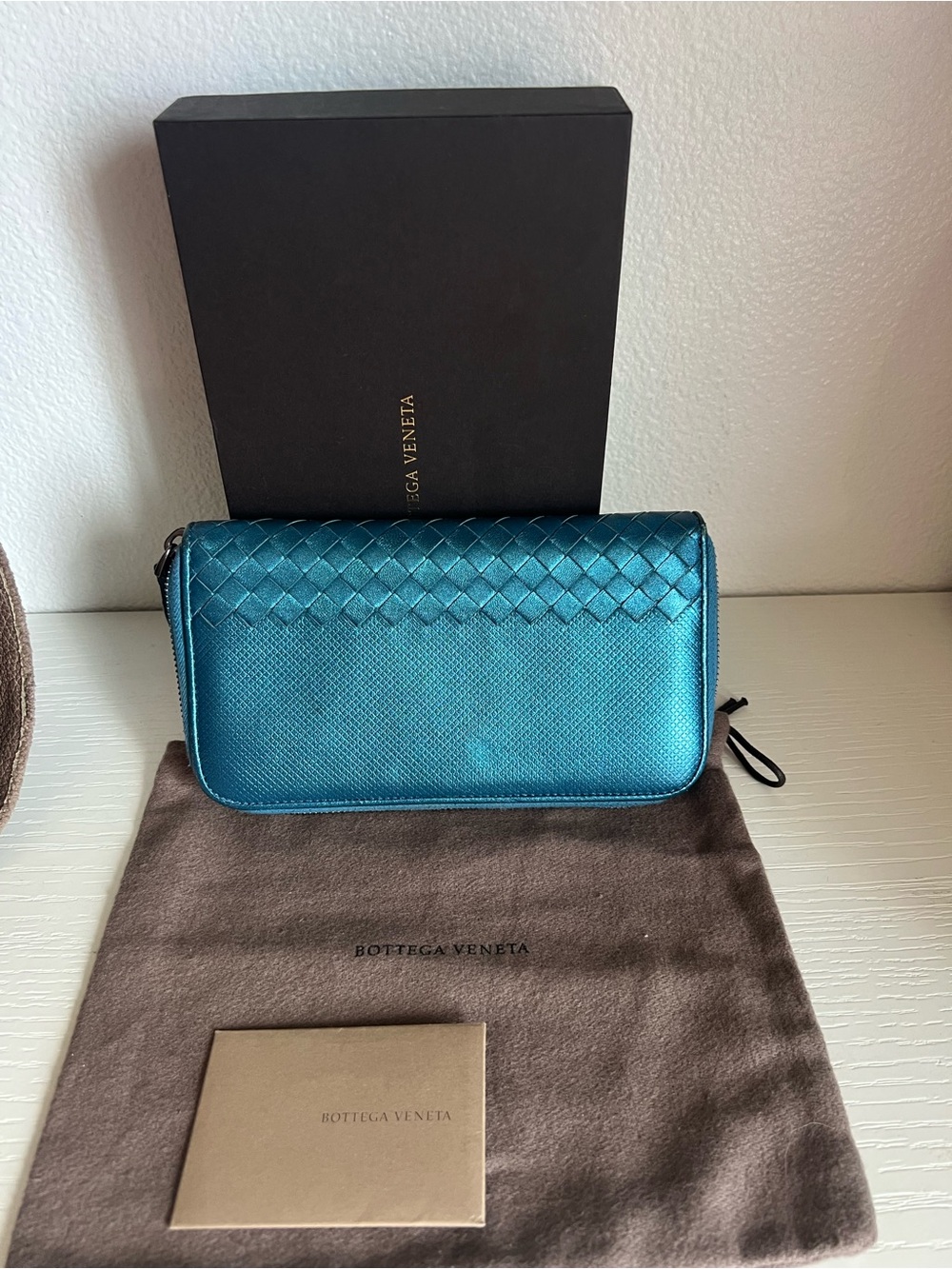 BOTTEGA VENETA Nappa Intrecciato Moondust Zip Wallet Blue - Picture 5 of 16